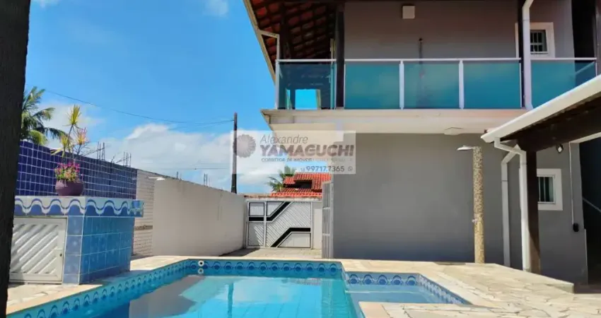 Casa com piscina, próximo a praia, 230 mts de área construída, Ilha Comprida-SP