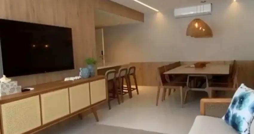 Apartamento a 80 metros da praia do centro de Porto Belo