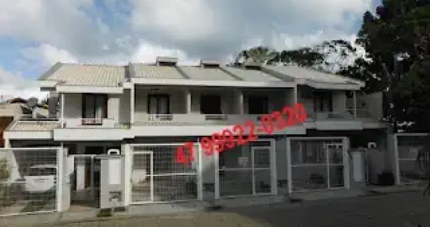 Sobrado 350 mt do mar em bombas / bombinhas  apartamento, casa