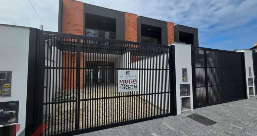 Casa com 3 quartos para alugar no Tribess, Blumenau 