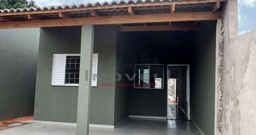 Casa com 2/4 sendo 1 suíte no Canelas