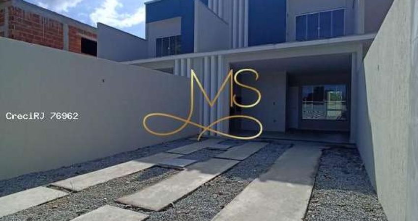 Casa para Venda em Rio das Ostras, Ouro Verde, 3 dormitórios, 3 suítes, 4 banheiros, 2 vagas