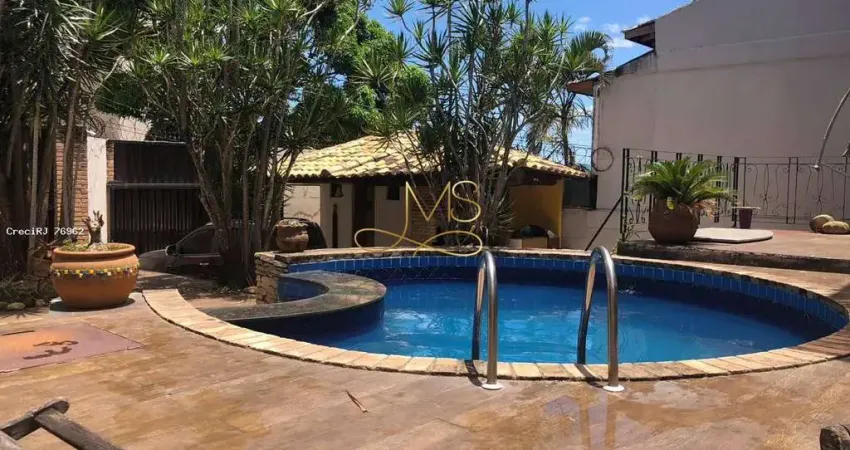 Casa para Venda em Macaé, Bairro da Gloria, 4 dormitórios, 4 suítes, 5 banheiros, 3 vagas