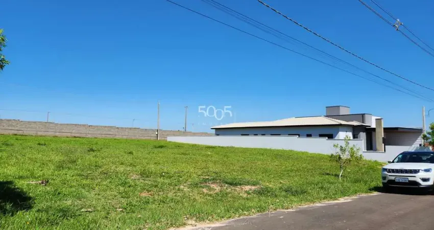 Ótimo terreno, com área total de 827,77m² à venda no Condomínio Xapada de Itu.