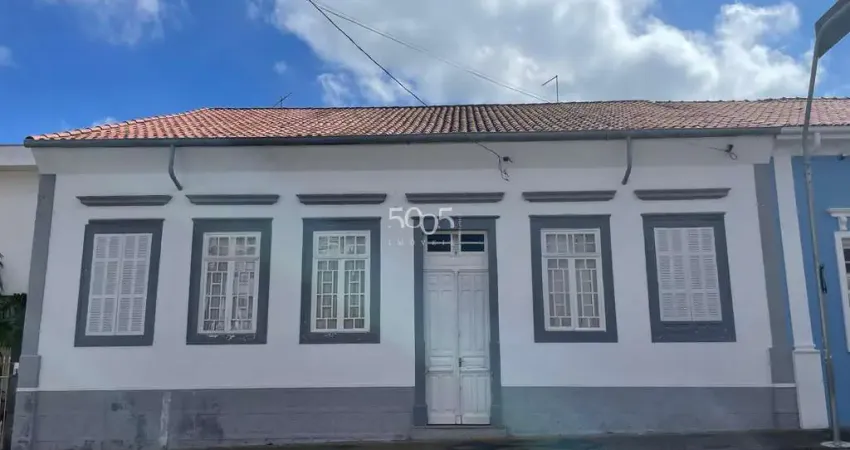 Casa à venda no Centro Histórico de Itu, 774m² de área total em uma das principais ruas da cidade