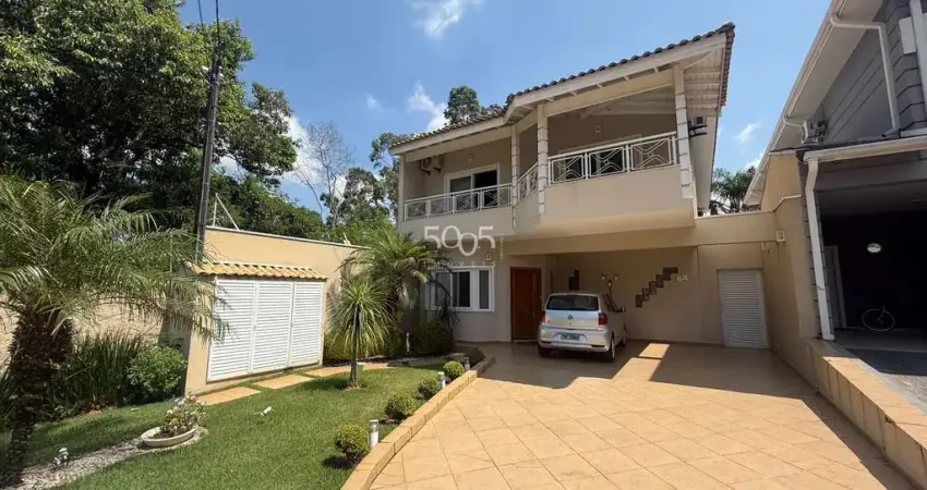 Casa sobrado à venda no Condomínio Portal de Itu I com 330m² de área construída, 4 dormitórios, piscina