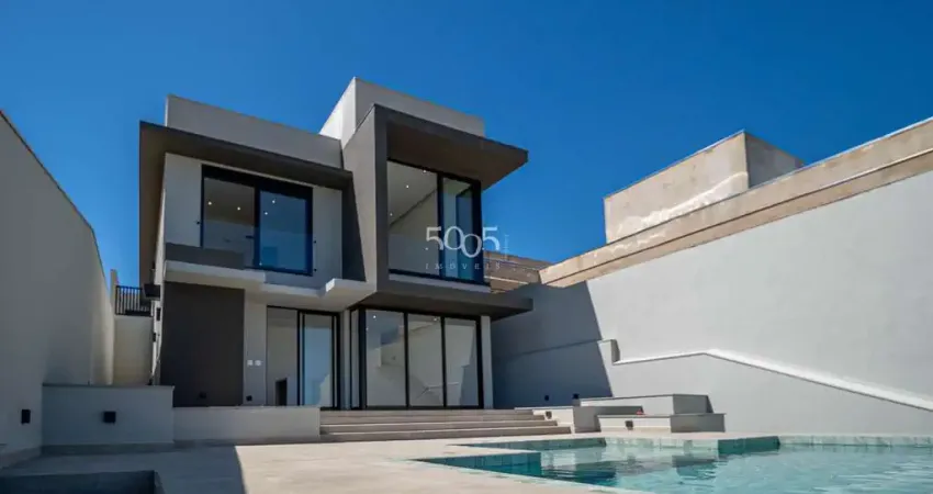 Casa em construção à venda no condomínio saint paul com 268m² de área construída e 564m² de área total.