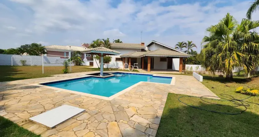 Casa à venda no Condomínio Village Castelo, com 273m² de área construída em um terreno de 1.477m², próximo ao parque da Cacau Show, Cacau Park