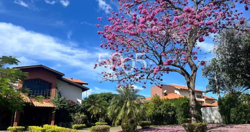 Sobrado de 500m² à venda no Haras Paineiras com piscina, energia solar e área gourmet