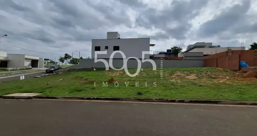 Terreno à venda no condomínio reserva central parque, com 353 m²