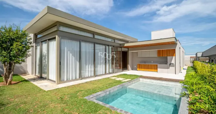 Casa térrea à venda no Condomínio Villas do Golfe em Itu com 265 m² e 4 suítes