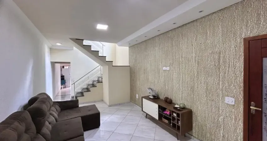Lindo sobrado a venda com 03 dormitórios localizado na Vila Suissa em Mogi das Cruzes