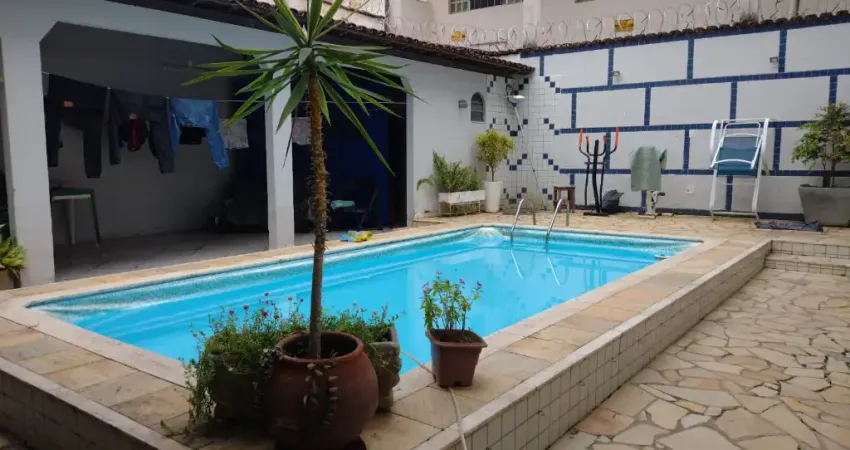 Casa à venda no Bairro Grã-Duquesa, Governador Valadares - MG