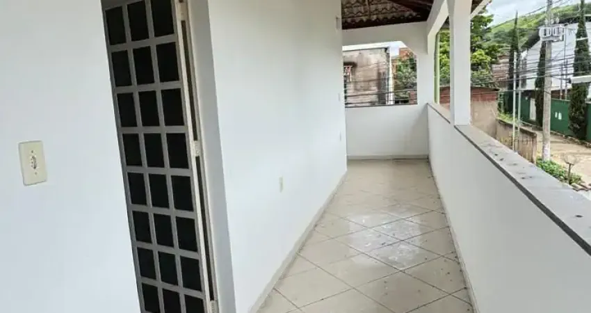 Casa Residencial duplex à venda no Bairro Santos Dumont II, Governador Valadares - MG