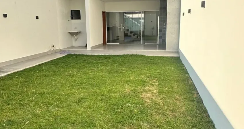 Casa à venda no Bairro Vila Isa, Governador Valadares - MG
