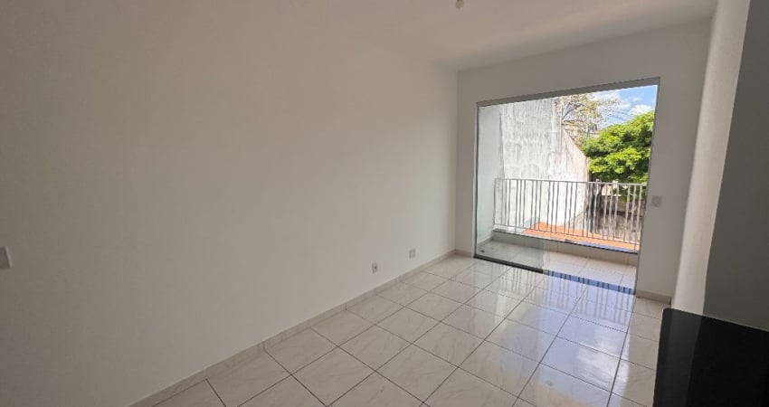 Apartamento à venda no Bairro Caravelas, Governador Valadares - MG