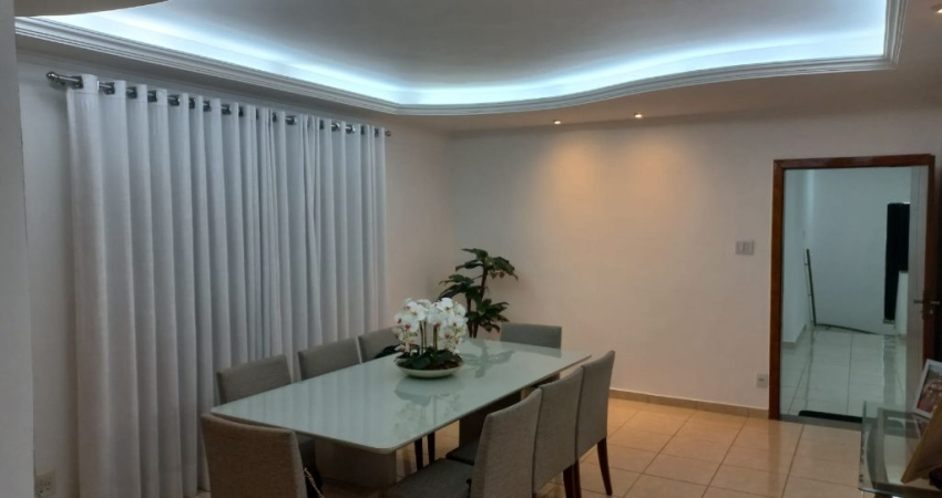 Casa à venda no Bairro Ilha dos Araújos, Governador Valadares – MG