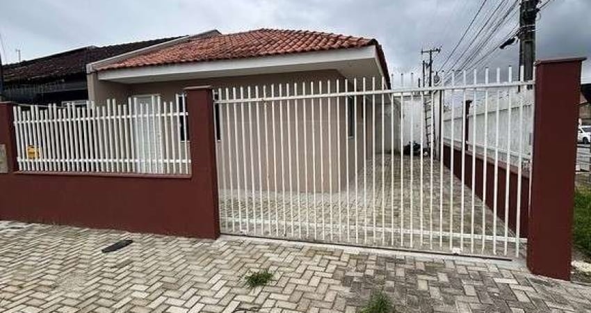 Casa 2 dormitórios para locação em Paranaguá