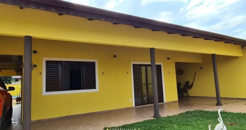 Casa com 3 quartos à venda no Bom Retiro, Matinhos 