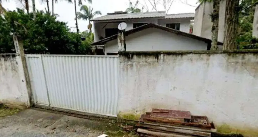 Terreno a venda na Praia do Estaleirinho - Balneário Camboriú