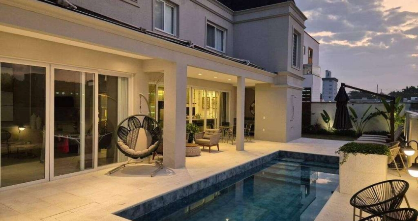 Casa com 5 quartos à venda na Rua Coronel Benjamin Vieira, Centro, Camboriú
