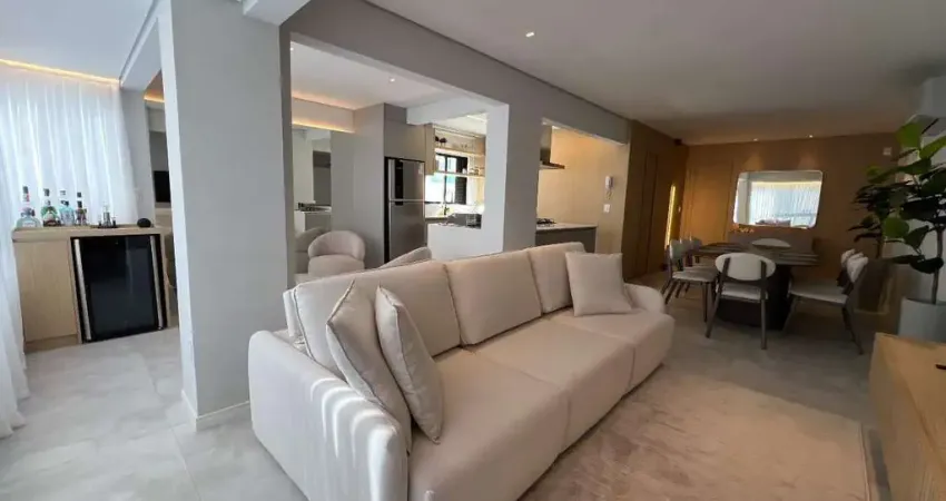 Apartamento 3 dormitórios sendo 1 suíte, mobiliado, equipado e todo reformado.