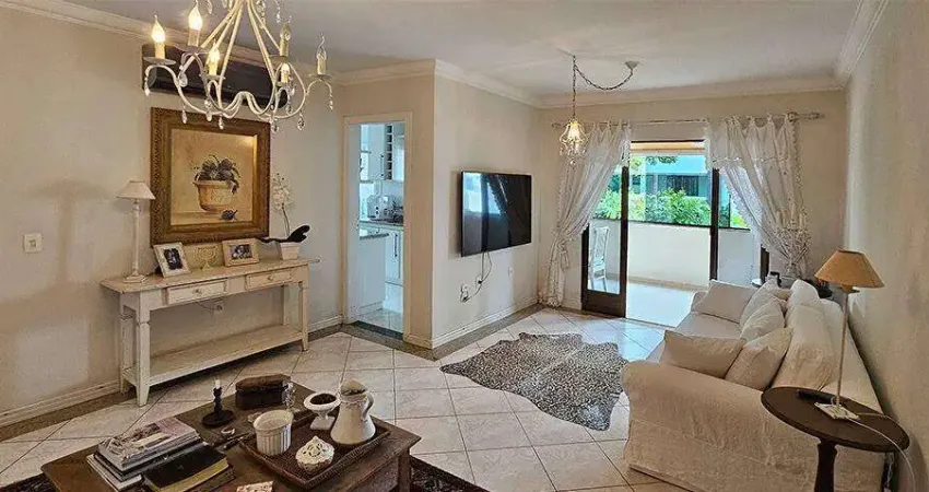 Apartamento a venda com 03 quartos no Centro de Balneário Camboriú.