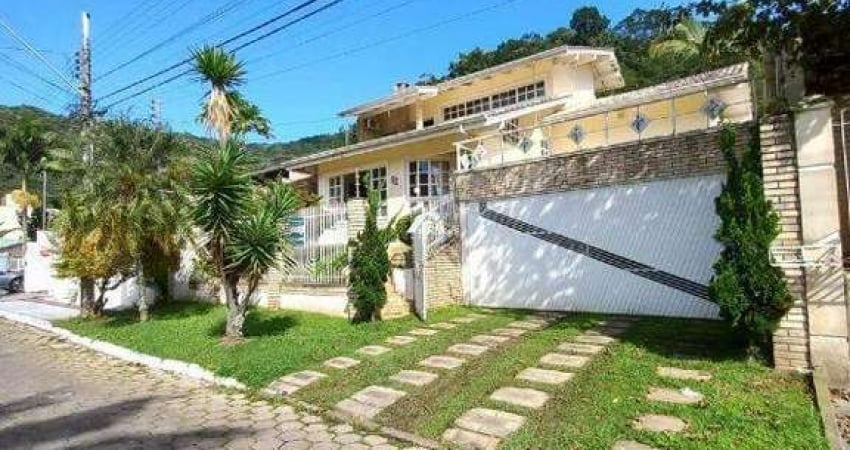 Casa à venda, 3 quartos, 2 suítes, 2 vagas, Ressacada - Itajaí/SC