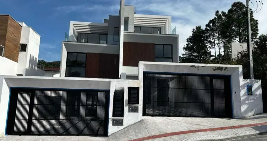 Casa com 3 quartos à venda na Rua Maçarico, Ariribá, Balneário Camboriú