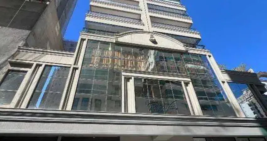 Apartamento com 3 quartos à venda na Rua 288, Meia Praia, Itapema