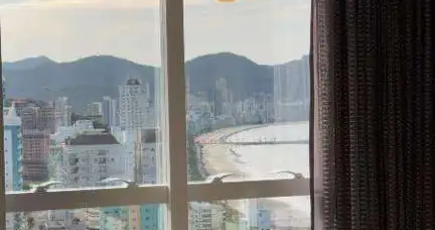 Apartamento com 5 quartos à venda na Rua 224, Meia Praia, Itapema