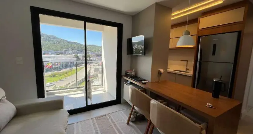 Apartamento mobiliado e equipado com 2 quartos (1 suíte), 2 vagas, para venda em balneário camboriú