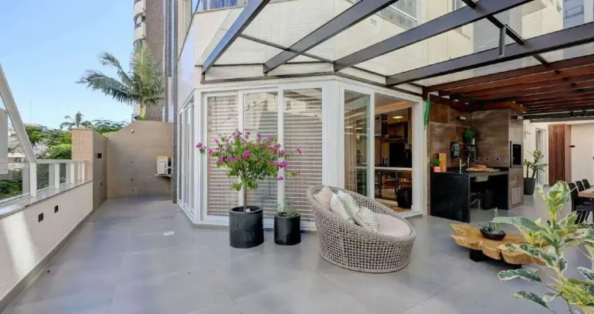 Apartamento graden com 3 suítes, varanda gourmet e 2 vagas no centro de balneário camboriú