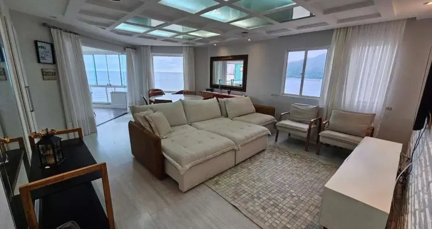 Frente Mar: Apartamento com 3 Suítes, Vista Panorâmica e Totalmente Mobiliado