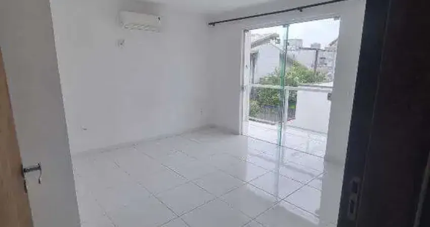 Casa com 6 Dormitórios (2 Suítes) – Espaço e Conforto para Toda a Família