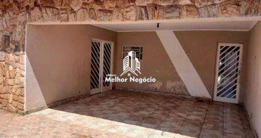 Casa a venda com 3 dormitórios sendo 1 suíte no bairro Parque Via Norte em Campinas-SP.