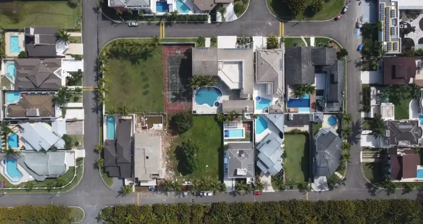 Terreno alto padrão no jardim acapulco no pernambuco em guarujá 1050m² pronto para construir