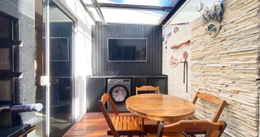 Sobrado a venda no cajuru, 3 quartos, todo refomardo e pronto pra morar.