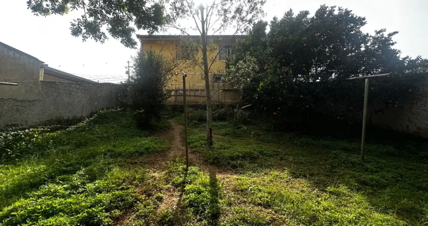 Casa de três quartos a venda em são josé dos pinhais, com muito espaço nos fundos