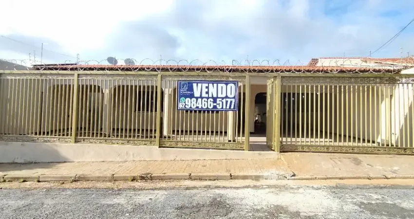 Casa com 3 quartos à venda na Rua Perdizes, 124, Parque das Laranjeiras, Goiânia