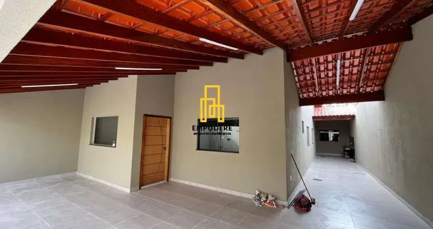 Casa para Venda em Uberlândia, Laranjeiras, 3 dormitórios, 1 suíte, 2 banheiros, 2 vagas