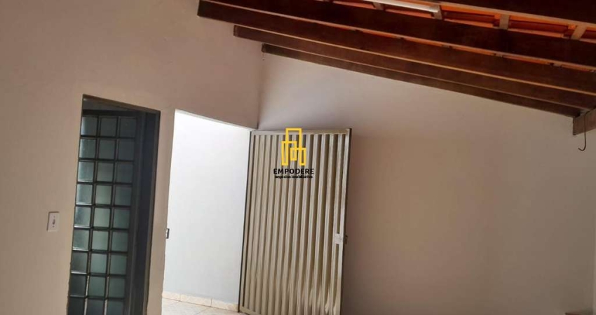 Casa para Venda em Uberlândia, Jardim Califórnia, 3 dormitórios, 1 suíte, 2 banheiros, 7 vagas