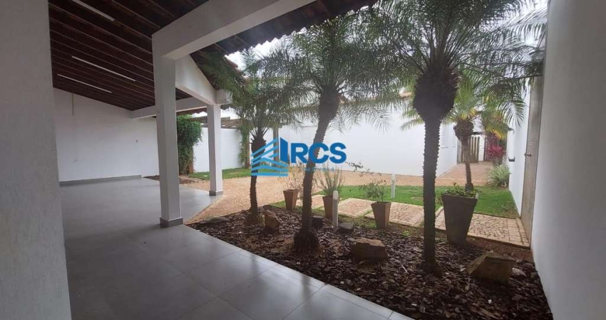 Casa para Venda em Uberlândia, Cidade Jardim, 3 dormitórios, 1 suíte, 3 banheiros, 2 vagas