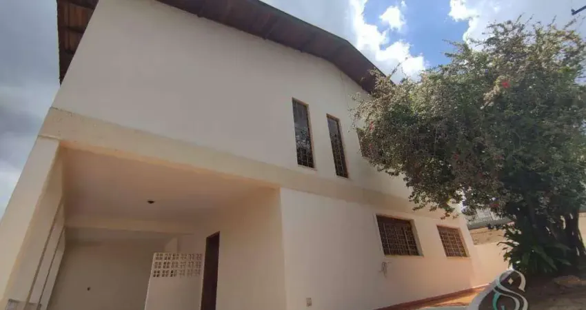 Sobrado com 4 dormitórios à venda, 321 m² por R$ 630.000,00 - Vila Balarotti - Londrina/PR
