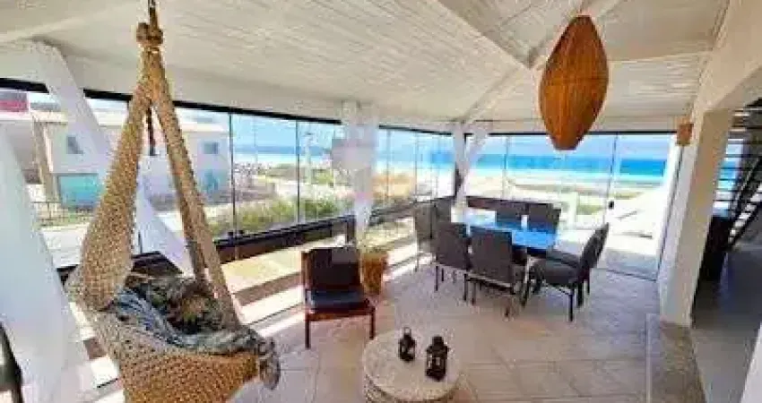 Casa com 3 dormitórios à venda, 160 m² por R$ 650.000,00 - Praia do Foguete - Cabo Frio/RJ