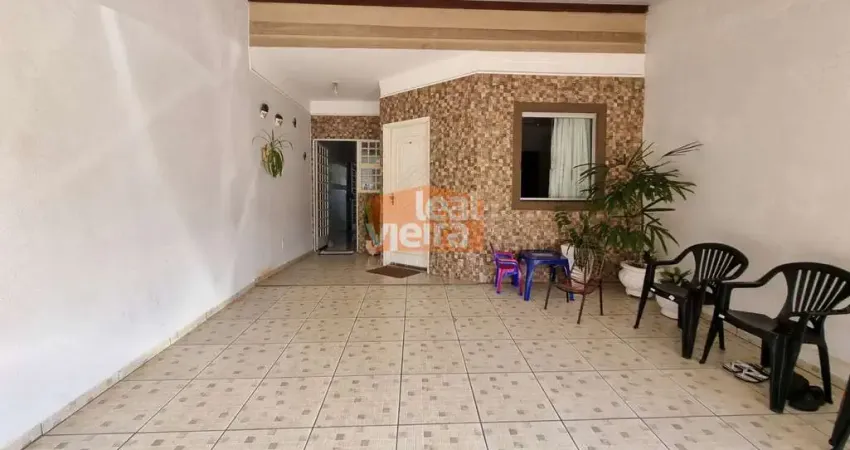 Casa com 3 quartos à venda no Pólon, Marília 