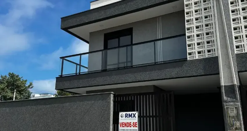 Casa com 3 quartos à venda na Avenida Paranaguá, 156, Centro, Matinhos