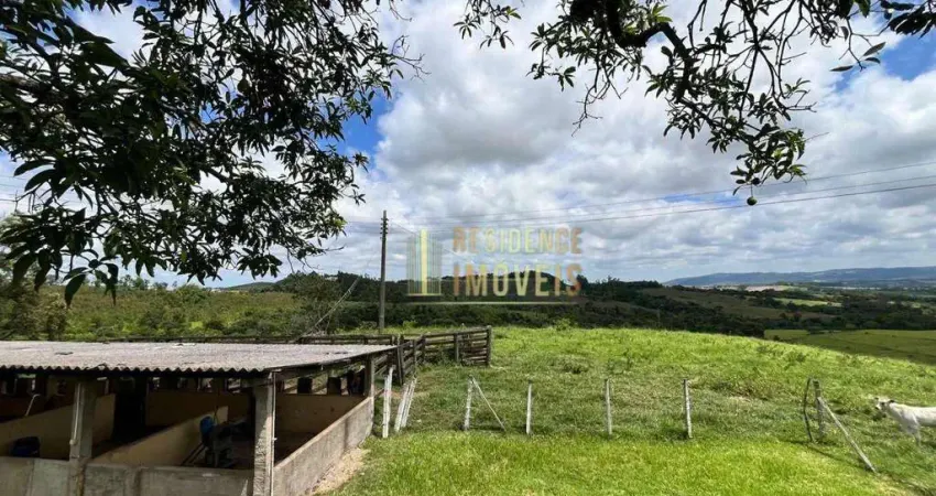 Sítio/chácara com 3 dormitórios à venda, 80000 m² por R$ 1.499.000 - Jundiaquara - Araçoiaba da Serra/SP