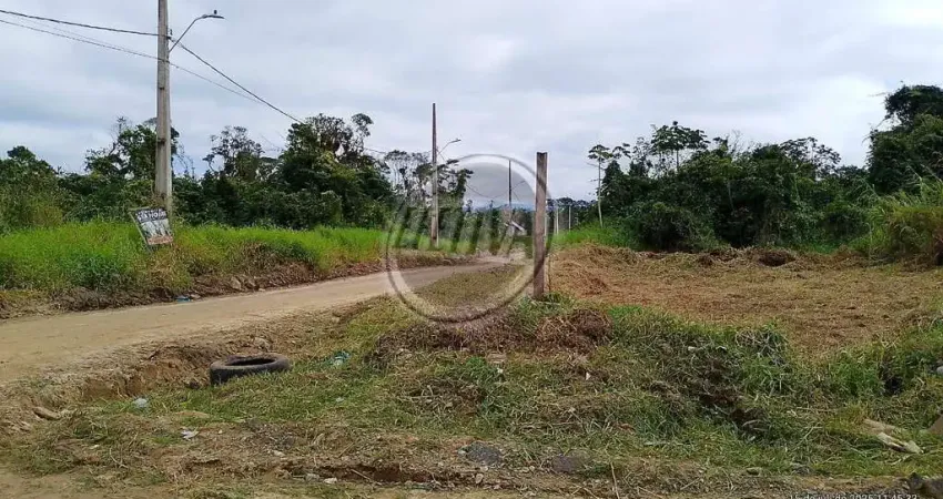 Terreno à venda na Avenida Paranaguá, Praia Grande, Matinhos