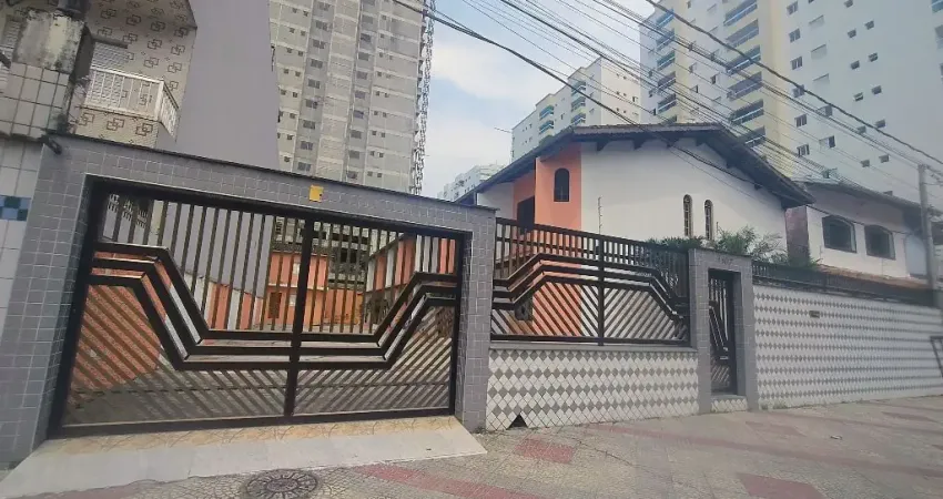 Sobrado em condomínio fechado Centro de Mongaguá